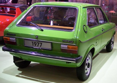 VW_Polo_LS_I_1977_green_hr_TCE.jpg