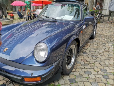 Porsche 911 Carrera 3.jpg