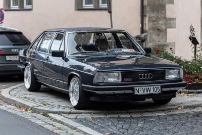 Audi 100 von Carl Napp.jpg