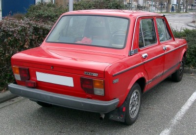 1280px-Fiat_128_rear_20080127.jpg