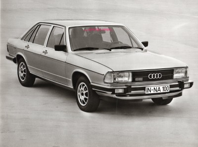 Audi 100 C2 1980 001.jpg