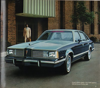 Pontiac 1980 19.jpg