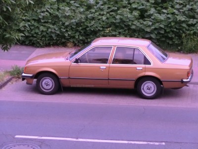 Opel Rekord E1.jpg