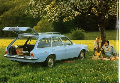 Opel Rekord B 1976 12.jpg