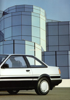 Toyota Corolla 1983 17.jpg