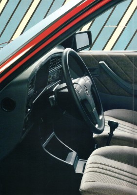 Opel Ascona C 1986 06.jpg